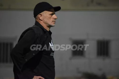 Μια… ανάσα από τον πάγκο του Ζαρού ο Στ. Ανωγειανάκης!