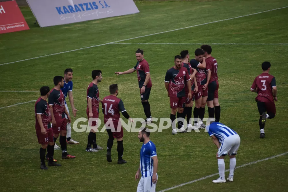 Ανανέωσε με την Μινωική ο Γιαννόπουλος