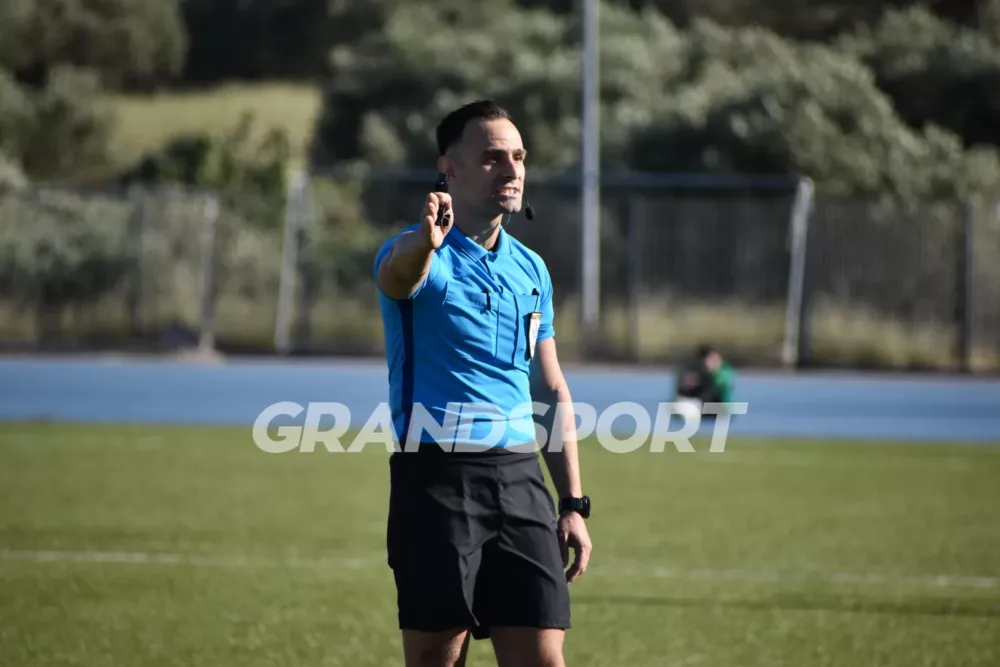 Οι διαιτητές στο παιχνίδι της Κ19 του ΟΦΗ με την ΑΕΚ