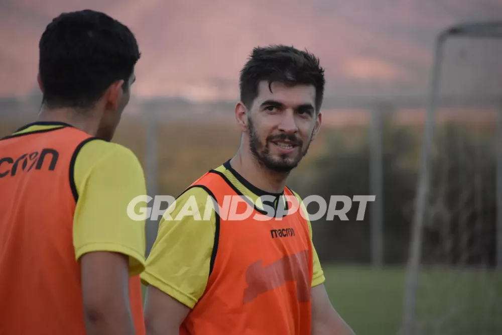 Ρήξη χιαστού για Γ. Φωτόπουλο στον Ανθεστίων