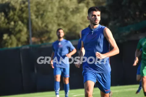 Συνεχίζει στις Μοίρες ο Γιώργος Βλάχος