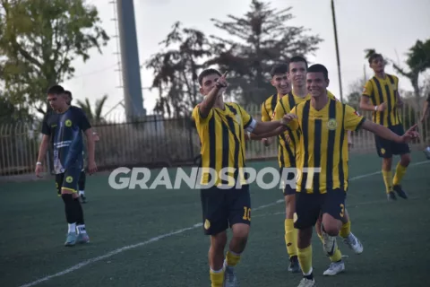 Στιγμιότυπα από το Μαρτινέγκο-Ερμής Ατσαλένιου