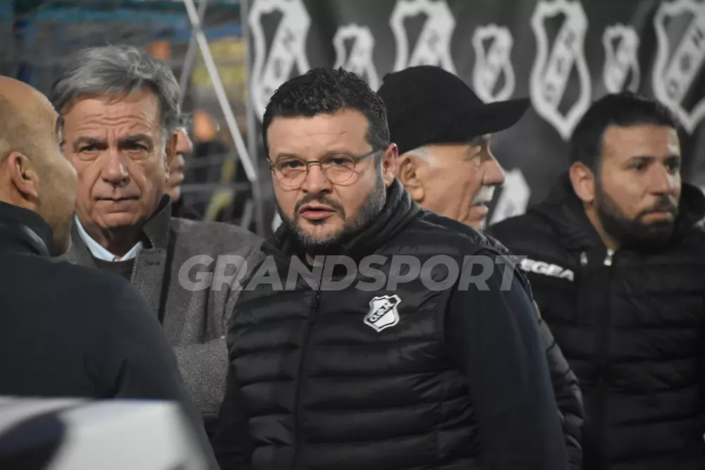 Το δυναμικό μήνυμα Τσαμπουράκη για τον ιστορικό ημιτελικό του ΟΦΗ!