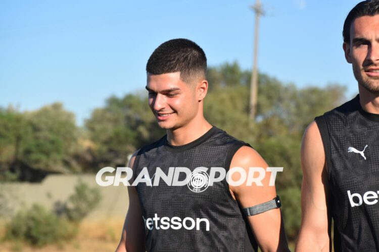 Επέστρεψε μετά από 319 ημέρες ο Φώτης Κουτσουπιάς: «Είμαι ξανά εδώ»