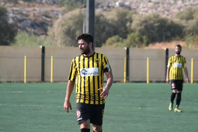 Οι ευχές στον αρχηγό της ΑΕΚ! <i class=