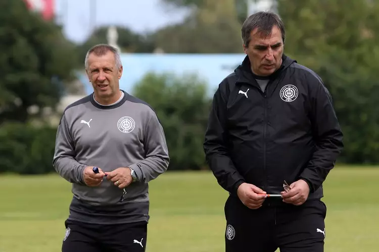 Νιόπλιας - Σαμαράς