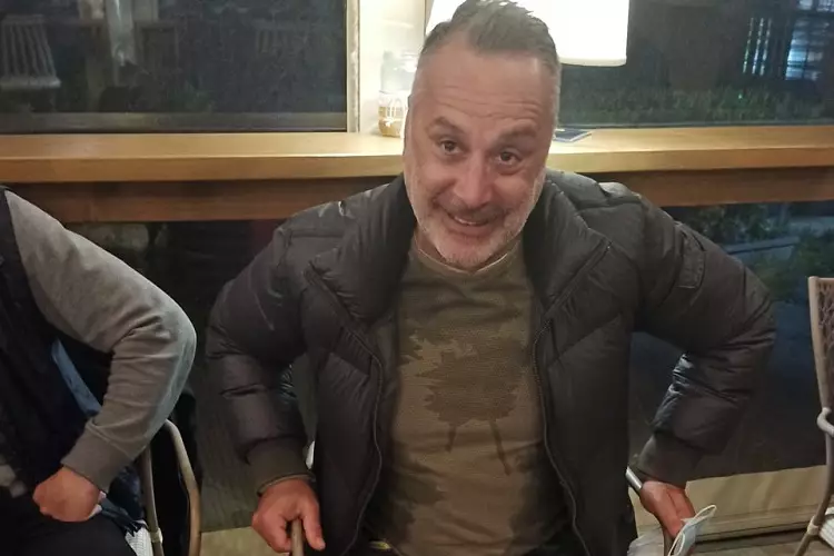 ΧΑΤΖΗΣΕΒΑΣΤΟΣ ΓΕΝΕΘΛΙΑ
