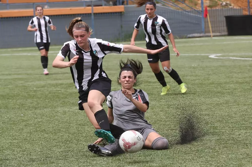 ΟΦΗ ΑΓΙΑ ΠΑΡΑΣΚΕΥΗ ΓΥΝΑΙΚΕΣ (2)