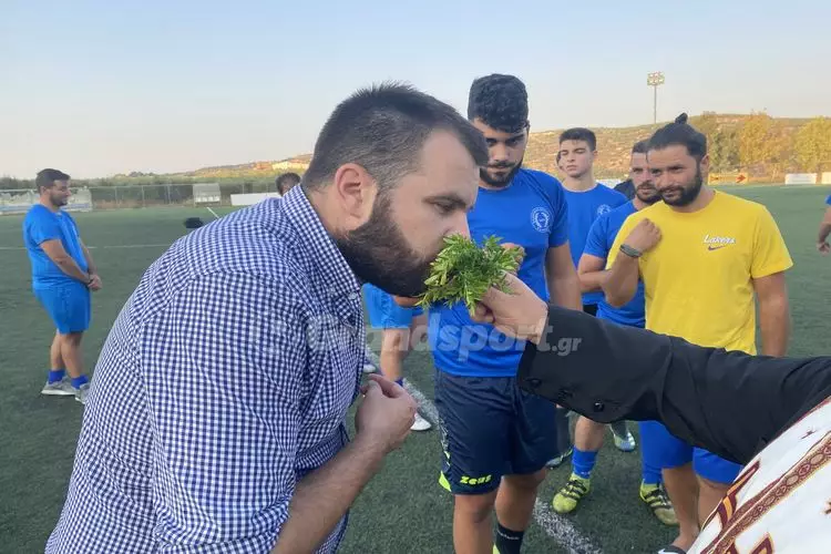 ΔΑΦΝΕΣ ΠΡΩΤΗ ΠΡΟΠΟΝΗΣΗ 2021-22 (30)