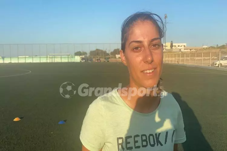 ΕΛΕΝΗ ΜΑΝΙΑ1