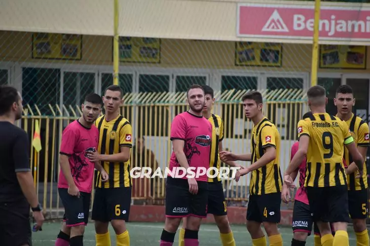 ΚΑΝΑΡΙΑ ΑΛΟΓΟ ΜΑΛΕΒΙΖΙΟΥ (129)