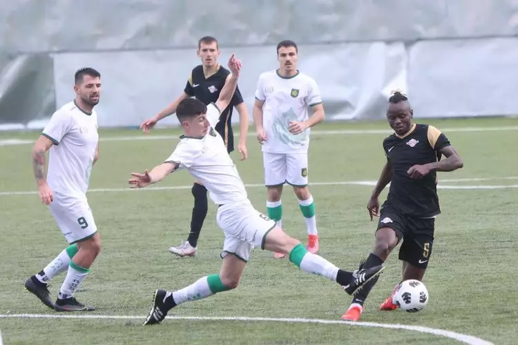 &Alpha;&Lambda;&Mu;&Upsilon;&Rho;&Omicron;&Sigma; &Pi;&Omicron;&Alpha; (4)