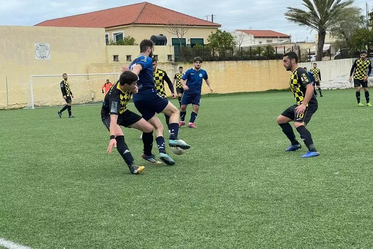 &Mu;&Omicron;&Iota;&Rho;&Epsilon;&Sigma; &Alpha;&Nu;&Theta;&Epsilon;&Sigma;&Tau;&Iota;&Omega;&Nu; (1)