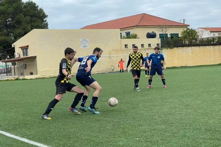 &Mu;&Omicron;&Iota;&Rho;&Epsilon;&Sigma; &Alpha;&Nu;&Theta;&Epsilon;&Sigma;&Tau;&Iota;&Omega;&Nu; (2)