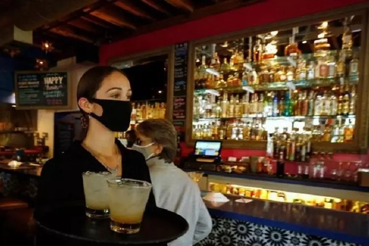 mpar-koronoios-maska