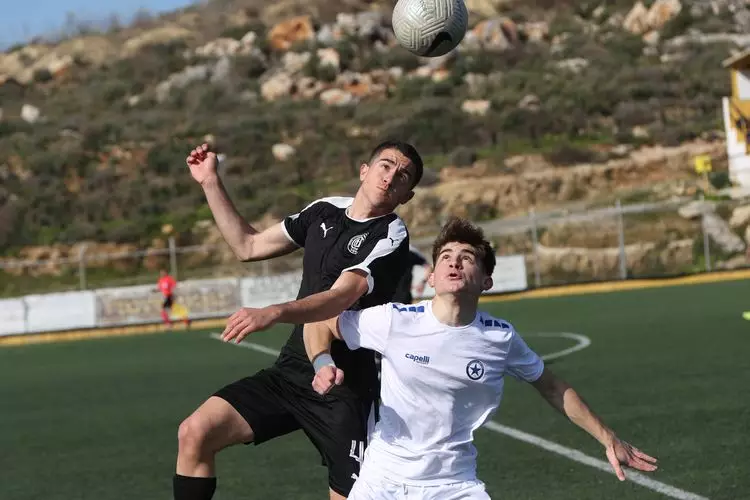 &Omicron;&Phi;&Eta; &Alpha;&Tau;&Rho;&Omicron;&Mu;&Eta;&Tau;&Omicron;&Sigma; &Kappa;17 (9)