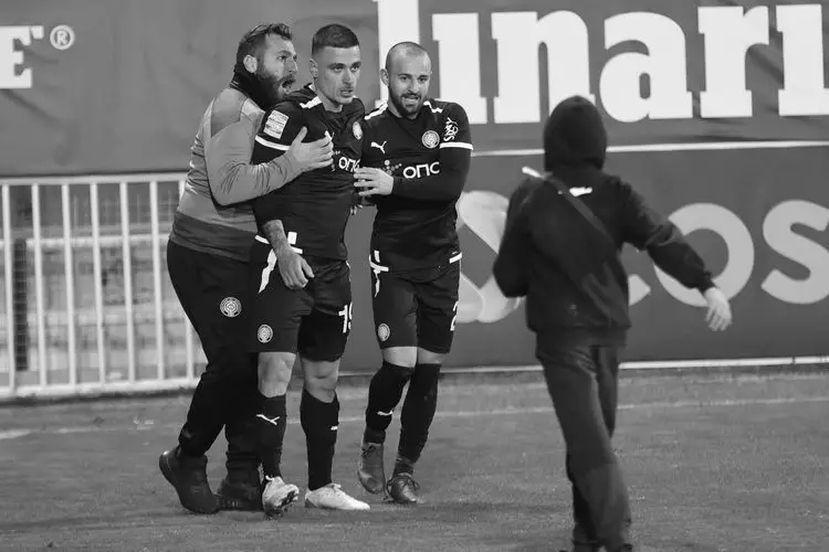 &Omicron;&Phi;&Eta; &Pi;&Alpha;&Nu;&Alpha;&Theta;&Eta;&Nu;&Alpha;&Iota;&Kappa;&Omicron;&Sigma; (20)