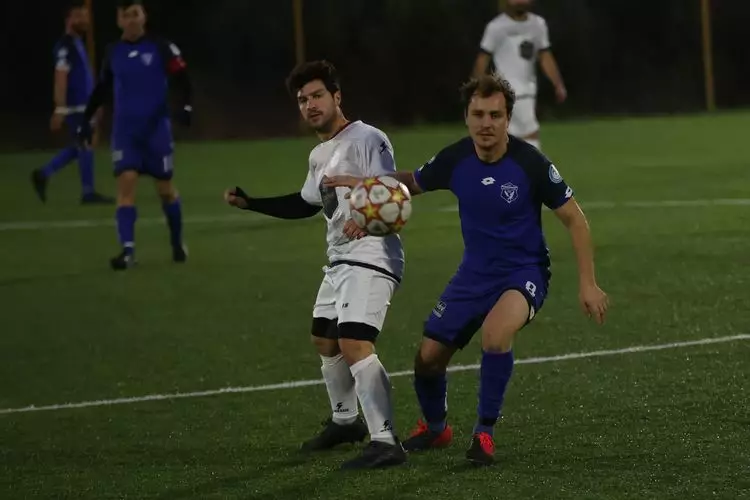 &Pi;&Omicron;&Sigma;&Epsilon;&Iota;&Delta;&Omega;&Nu;&Alpha;&Sigma; &Delta;&Alpha;&Mu;&Alpha;&Sigma;&Tau;&Alpha; (10)