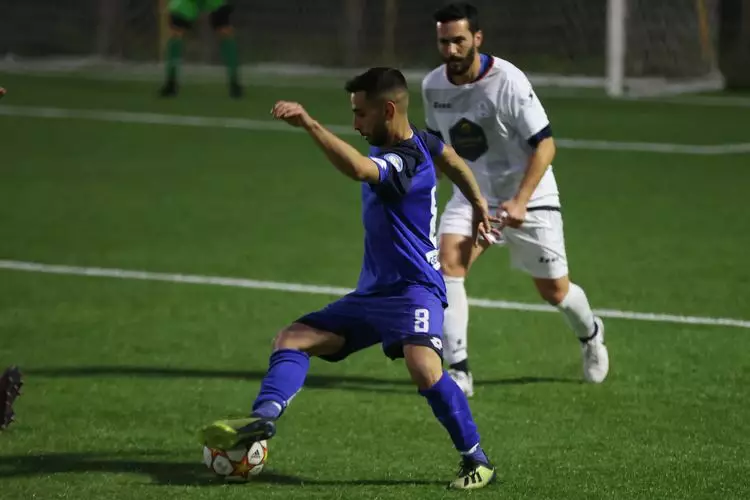 &Pi;&Omicron;&Sigma;&Epsilon;&Iota;&Delta;&Omega;&Nu;&Alpha;&Sigma; &Delta;&Alpha;&Mu;&Alpha;&Sigma;&Tau;&Alpha; (12)