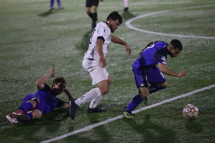 &Pi;&Omicron;&Sigma;&Epsilon;&Iota;&Delta;&Omega;&Nu;&Alpha;&Sigma; &Delta;&Alpha;&Mu;&Alpha;&Sigma;&Tau;&Alpha; (4)