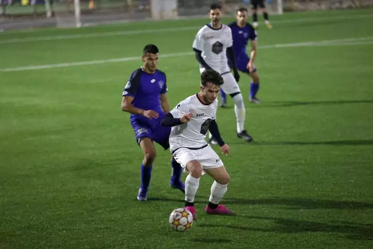 &Pi;&Omicron;&Sigma;&Epsilon;&Iota;&Delta;&Omega;&Nu;&Alpha;&Sigma; &Delta;&Alpha;&Mu;&Alpha;&Sigma;&Tau;&Alpha; (6)