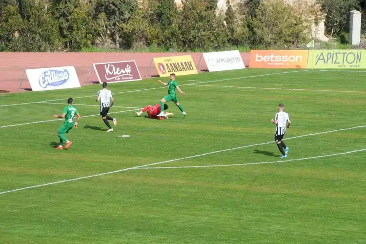 ΟΦΙ ΛΕΒΑΔΕΙΑΚΟΣ (14)