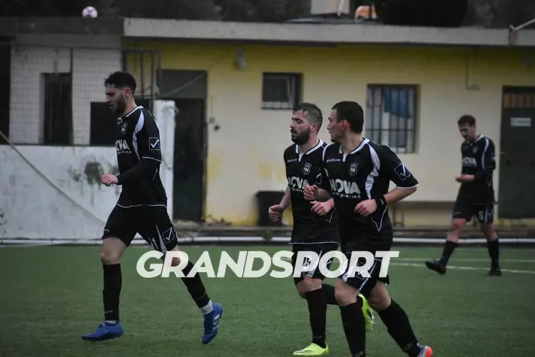 ΤΥΛΙΣΟΣ ΠΟΑ ΚΥΠΕΛΛΟ (44)