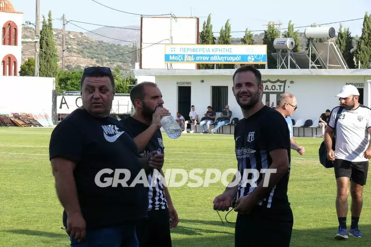 &Alpha;&Omicron;&Tau; &Alpha;&Gamma;&Iota;&Alpha; &Pi;&Alpha;&Rho;&Alpha;&Sigma;&Kappa;&Epsilon;&Upsilon;&Eta; (11)