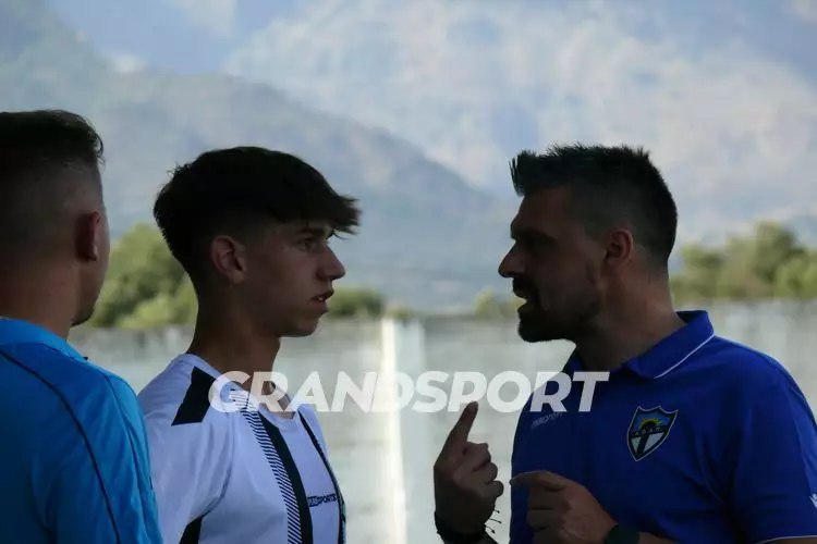 &Alpha;&Omicron;&Tau; &Alpha;&Gamma;&Iota;&Alpha; &Pi;&Alpha;&Rho;&Alpha;&Sigma;&Kappa;&Epsilon;&Upsilon;&Eta; (48)