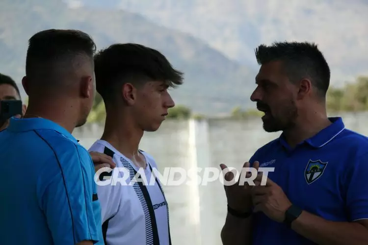 &Alpha;&Omicron;&Tau; &Alpha;&Gamma;&Iota;&Alpha; &Pi;&Alpha;&Rho;&Alpha;&Sigma;&Kappa;&Epsilon;&Upsilon;&Eta; (49)