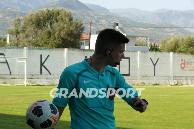 &Alpha;&Omicron;&Tau; &Alpha;&Gamma;&Iota;&Alpha; &Pi;&Alpha;&Rho;&Alpha;&Sigma;&Kappa;&Epsilon;&Upsilon;&Eta; (6)