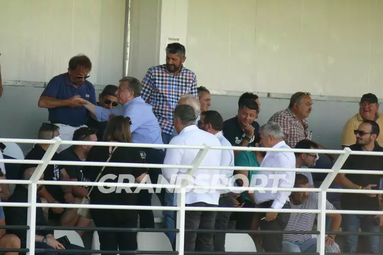 &Alpha;&Omicron;&Tau; &Alpha;&Gamma;&Iota;&Alpha; &Pi;&Alpha;&Rho;&Alpha;&Sigma;&Kappa;&Epsilon;&Upsilon;&Eta;