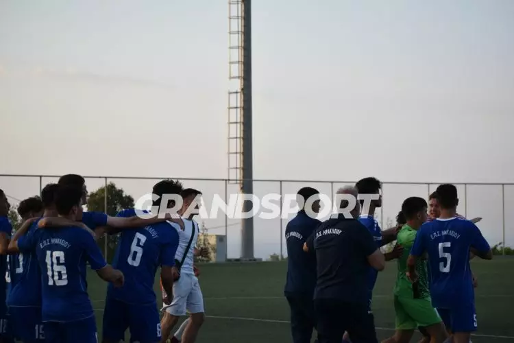 &Mu;&Iota;&Kappa;&Tau;&Epsilon;&Sigma; &Epsilon;&Pi;&Sigma;&Eta; &Pi;&Rho;&Omicron;&Kappa;&Rho;&Iota;&Sigma;&Eta;21