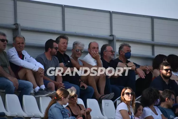 &Mu;&Iota;&Kappa;&Tau;&Epsilon;&Sigma; &Epsilon;&Pi;&Sigma;&Eta; &Pi;&Rho;&Omicron;&Kappa;&Rho;&Iota;&Sigma;&Eta;212