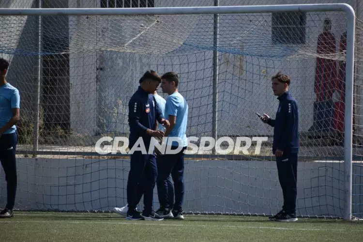 &Mu;&Iota;&Kappa;&Tau;&Epsilon;&Sigma; &Epsilon;&Pi;&Sigma;&Eta; &Pi;&Rho;&Omicron;&Kappa;&Rho;&Iota;&Sigma;&Eta;305