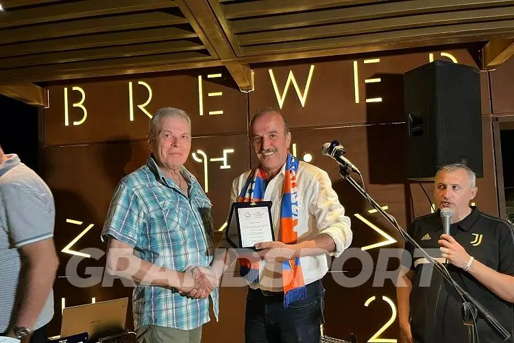 &Mu;&Iota;&Kappa;&Tau;&Eta; &Kappa;17 &Eta;&Rho;&Alpha;&Kappa;&Lambda;&Epsilon;&Iota;&Omicron;&Upsilon; (16)