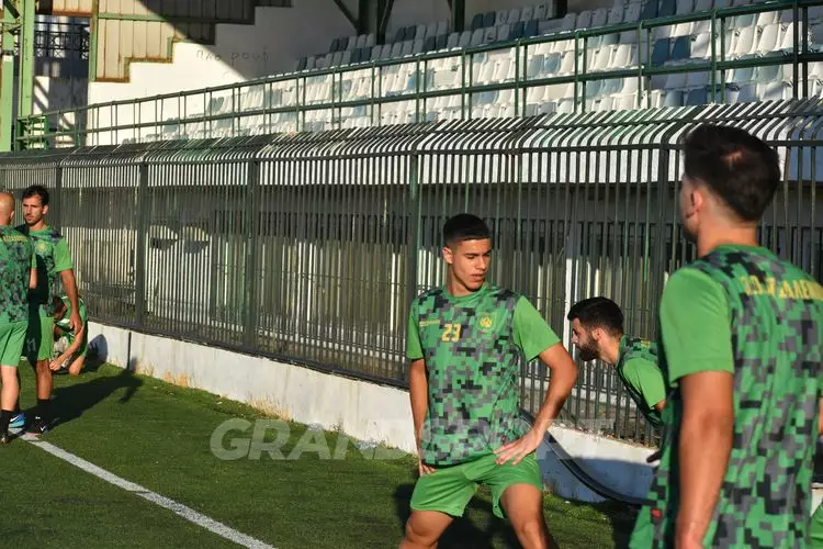 &Pi;&Omicron;&Alpha; &Pi;&Rho;&Omega;&Tau;&Eta; &Pi;&Rho;&Omicron;&Pi;&Omicron;&Nu;&Eta;&Sigma;&Eta;18