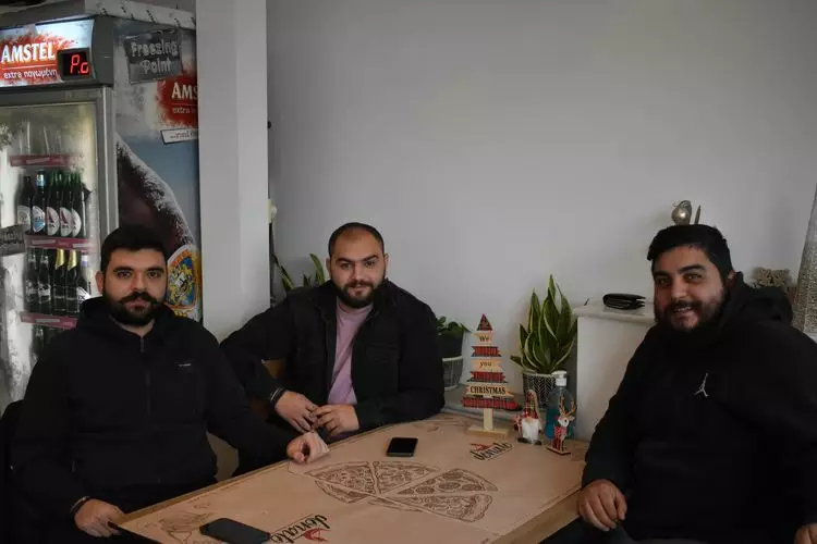 &Alpha;&Lambda;&Omicron;&Gamma;&Omicron; &Mu;&Alpha;&Lambda;&Epsilon;&Beta;&Iota;&Zeta;&Iota;&Omicron;&Upsilon; &Sigma;&Upsilon;&Nu;&Epsilon;&Nu;&Tau;&Epsilon;&Upsilon;&Xi;&Eta; (9)