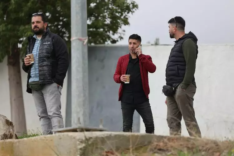 &Omicron;&Phi;&Eta; &Iota;&Omega;&Nu;&Iota;&Kappa;&Omicron;&Sigma; &Phi;&Iota;&Lambda;&Iota;&Kappa;&Omicron;25