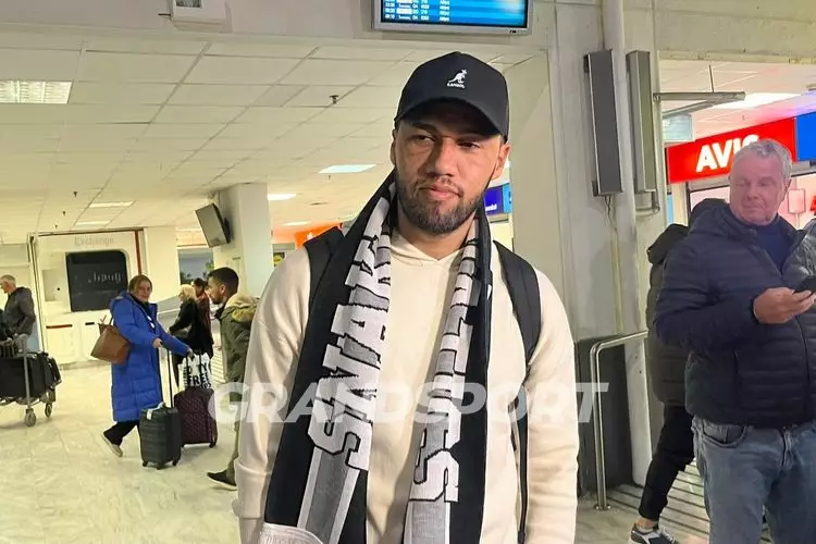 ΑΦΙΞΗ ΛΟΥΙΖ ΦΕΛΙΠΕ (1)