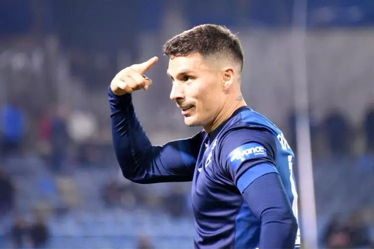 &Sigma;&tau;&alpha; &Chi;&alpha;&nu;&iota;ά &omicron; &Gamma;. &Beta;&alpha;&lambda;&epsilon;&rho;&iota;ά&nu;&omicron;&sigmaf;