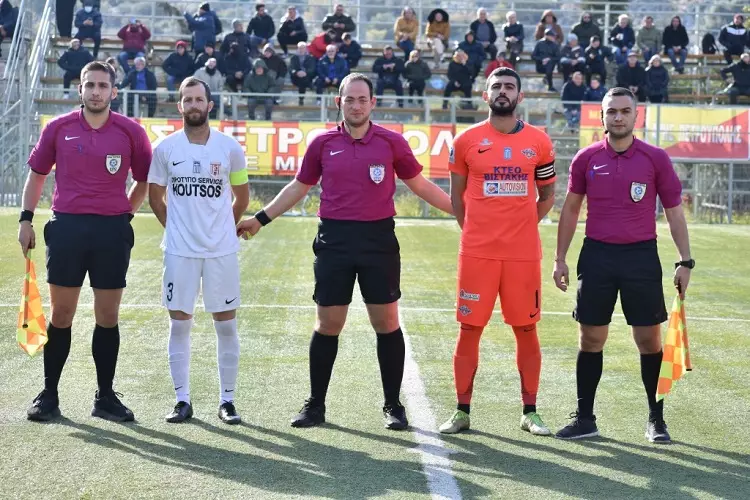 ΑΡΗΣ ΠΕΤΡΟΥΠΟΛΗΣ - ΑΛΜΥΡΟΣ