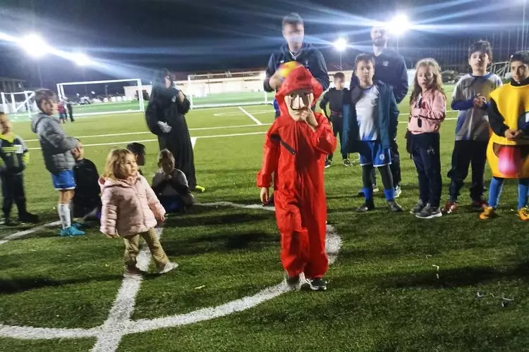 &Eta;&Rho;&Omicron;&Delta;&Omicron;&Tau;&Omicron;&Sigma; &Alpha;&Pi;&Omicron;&Kappa;&Rho;&Iota;&Alpha;&Tau;&Iota;&Kappa;&Omicron;&Sigma; &Chi;&Omicron;&Rho;&Omicron;&Sigma; (13)