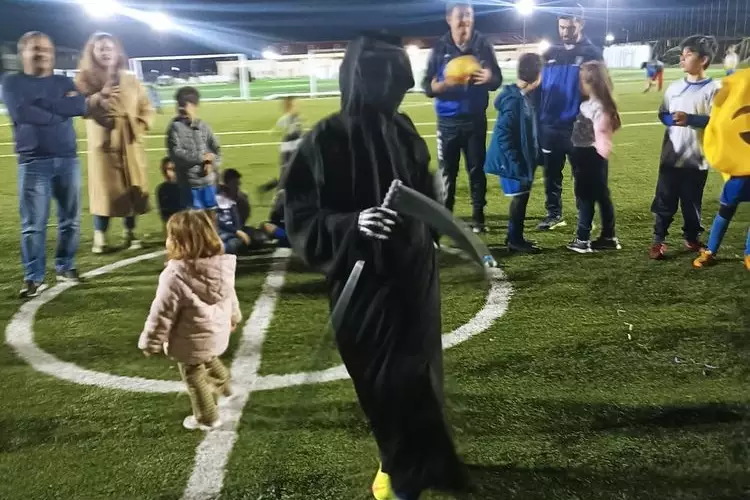 &Eta;&Rho;&Omicron;&Delta;&Omicron;&Tau;&Omicron;&Sigma; &Alpha;&Pi;&Omicron;&Kappa;&Rho;&Iota;&Alpha;&Tau;&Iota;&Kappa;&Omicron;&Sigma; &Chi;&Omicron;&Rho;&Omicron;&Sigma; (18)