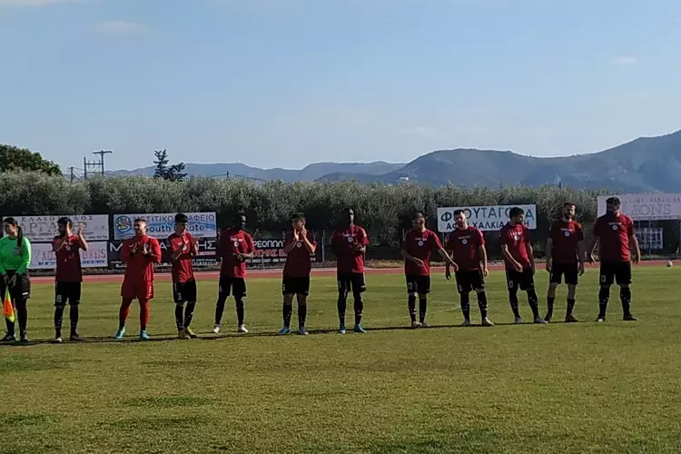 ΜΟΙΡΕΣ ΣΕ ΠΑΙΧΝΙΔΙ ΜΕ ΠΟΣΕΙΔΩΝΑ