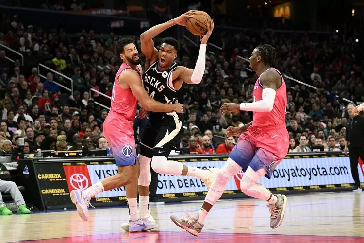 giannis-antetokounmpo