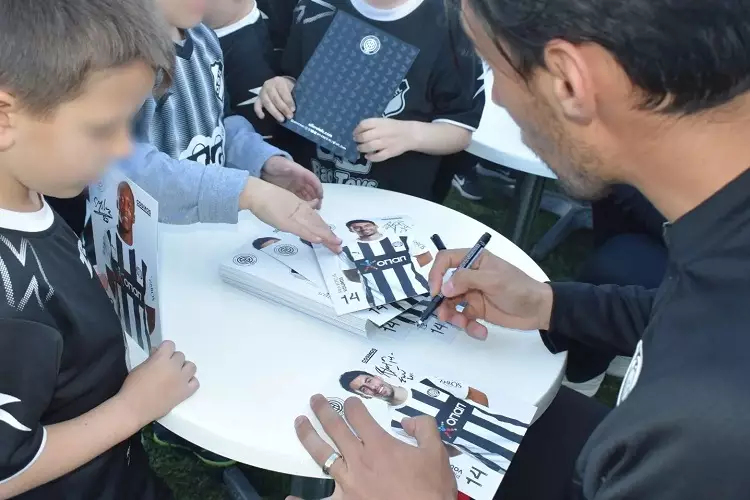 ΠΡΑΞΙΤΕΛΗΣ ΒΟΥΡΟΣ ΑΥΤΟΓΡΑΦΑ ΑΚΑΔΗΜΙΑ ΟΦΗ