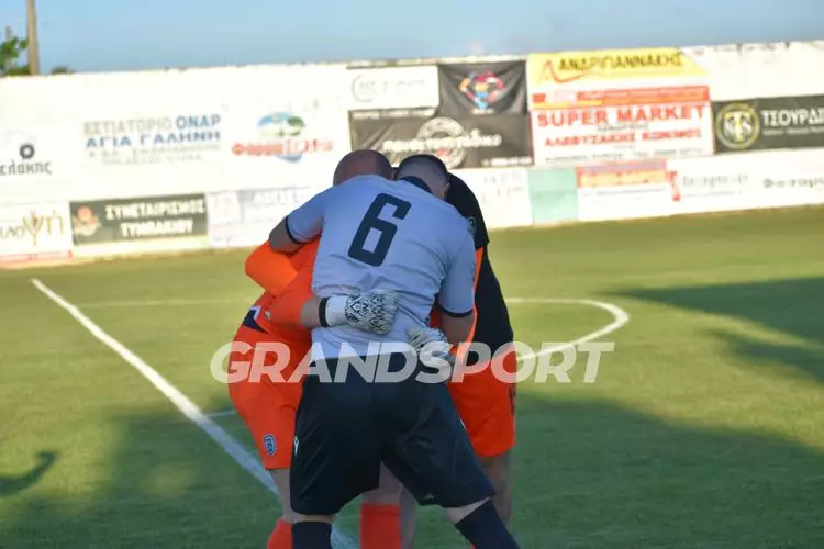 &Pi;&Alpha;&Omicron;&Kappa; &Gamma;&Iota;&Omicron;&Upsilon;&Chi;&Tau;&Alpha;&Sigma; &Tau;&Epsilon;&Lambda;&Iota;&Kappa;&Omicron;&Sigma; &Phi;&Omega;&Tau;&Omicron;&Gamma;&Rho;&Alpha;&Phi;&Iota;&Epsilon;&Sigma; (423)