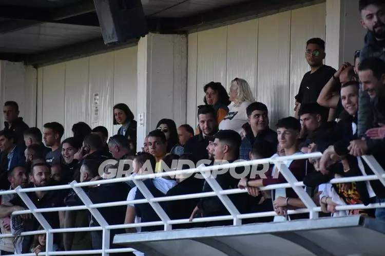 &Pi;&Alpha;&Omicron;&Kappa; &Gamma;&Iota;&Omicron;&Upsilon;&Chi;&Tau;&Alpha;&Sigma; &Tau;&Epsilon;&Lambda;&Iota;&Kappa;&Omicron;&Sigma; &Phi;&Omega;&Tau;&Omicron;&Gamma;&Rho;&Alpha;&Phi;&Iota;&Epsilon;&Sigma; (465)