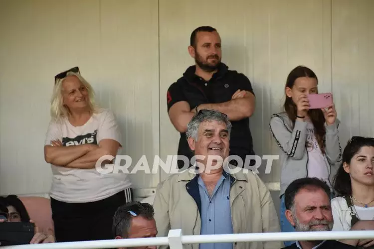 &Pi;&Alpha;&Omicron;&Kappa; &Gamma;&Iota;&Omicron;&Upsilon;&Chi;&Tau;&Alpha;&Sigma; &Tau;&Epsilon;&Lambda;&Iota;&Kappa;&Omicron;&Sigma; &Phi;&Omega;&Tau;&Omicron;&Gamma;&Rho;&Alpha;&Phi;&Iota;&Epsilon;&Sigma; (523)